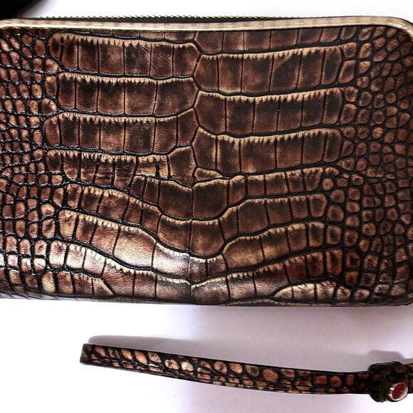 Brahmin Zora Brown Milan Wristlet - Picture 2 of 5